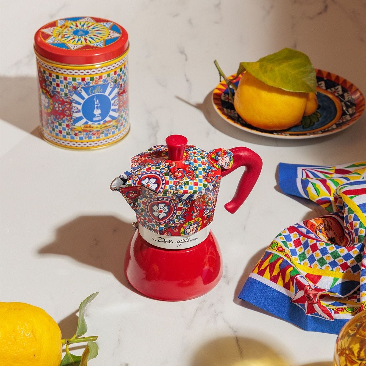 Ấm pha cà phê Bialetti Dolce&Gabbana Moka Induction có thiết kế bắt mắt