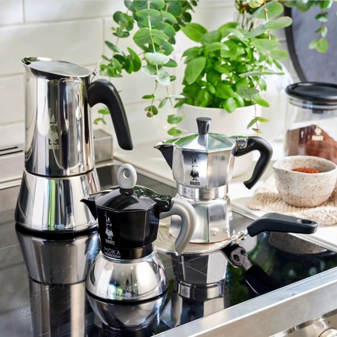 Lựa chọn chất liệu ấm dựa trên loại bếp sử dụng
